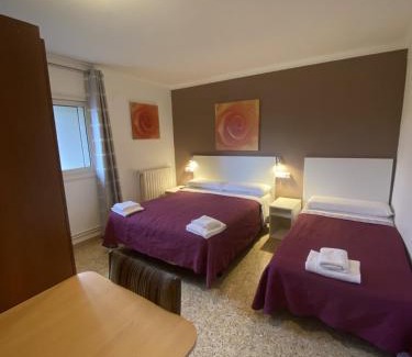 Les Roques Casa | Casa Les Roques