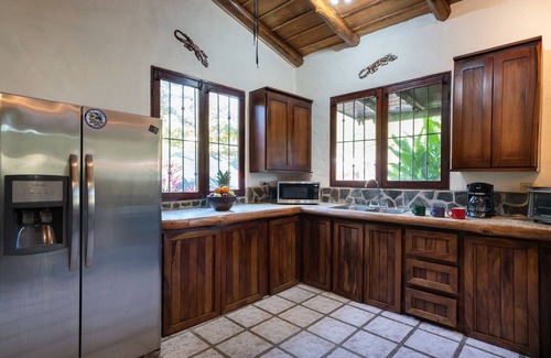 Playa Hermosa Casa | CASA LINDA w/ Private Pool & BBQ Grill. Sleeps 8