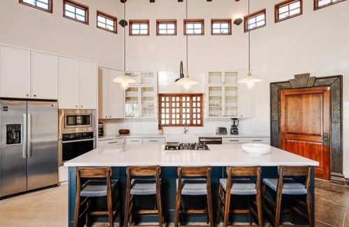 Tamarindo Casa | Casa Libelula, this tranquil haven offers direct beach access.