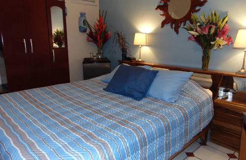 Pavas Cama Y Desayuno | Casa Lima B&B Habitación ejecutiva # 13