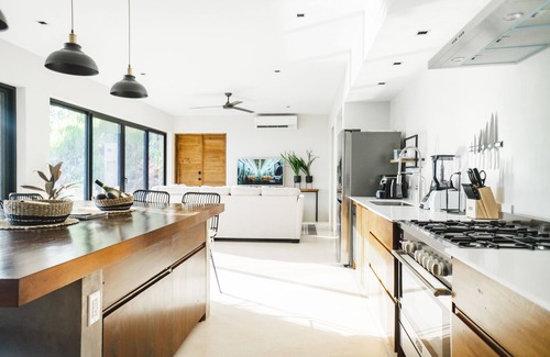 Playa Santa Teresa Casa | Casa Lu - beautiful 3 bedroom with a stunning Ocean view & pool