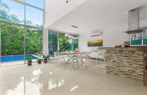 Villa Juarez Casa | Casa Lula, 5-BR Getaway in Riviera Maya