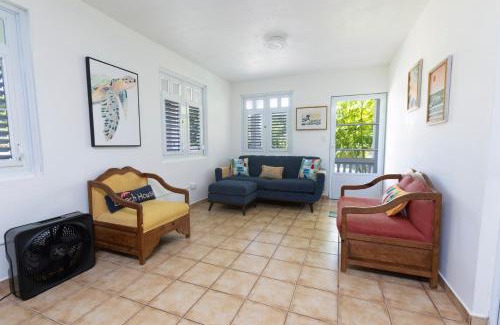 Islote Casa | Casa Lula Beach Retreat - Fenced backyard