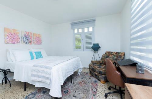 Islote Casa | Casa Lula Beach Retreat - Fenced backyard