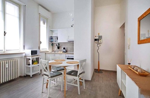 Novara Apartamento | Casa Luna: vicino al centro