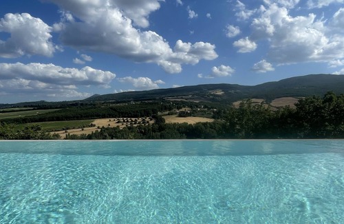 Chianciano Terme Casa | Casa M Vineyard View Room