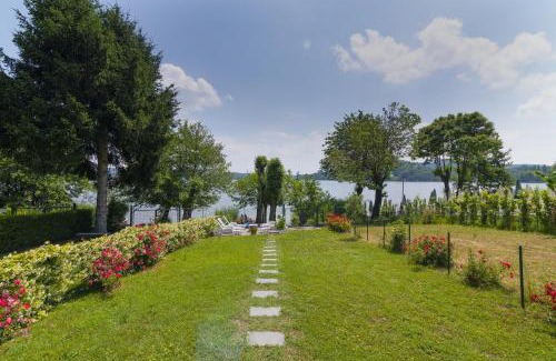 Cadrezzate Apartamento | Casa Maddalena Private Beach - Happy Rentals
