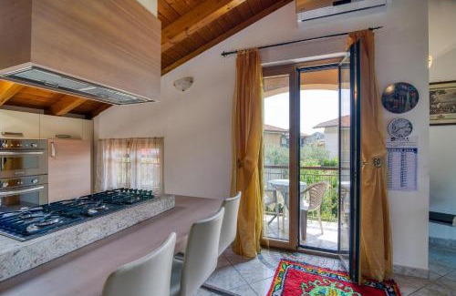 Cadrezzate Apartamento | Casa Maddalena Private Beach - Happy Rentals