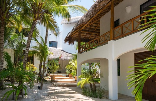 Akumal Villa | Casa Magica, Jade Bay Akumal, ¡Magnífica villa frente al mar!
