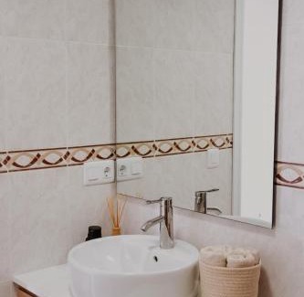 Parque Holandes Apartamento | Casa Mahalo - Modern Apartment with Pool, Minutes from Spectacular Beaches
