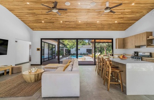 Playa Grande Casa | Casa Malinche Grande - 3 min walk to beach - 16 people