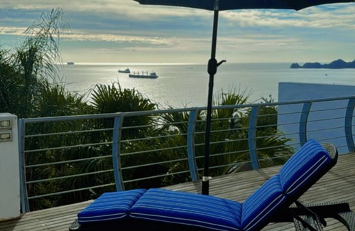 La Punta Casa | CASA MAR. Spectacular with view to two bays. Swimming pool and outdoor Jacuzzi.