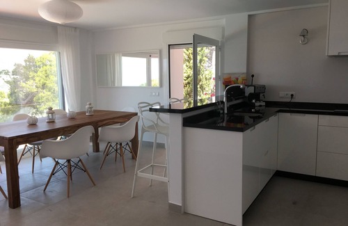 Almunecar Casa | Casa Mare Nostrum: Chic Villa, Best Bay Views & Heated Pool (Oct 15-May 15)
