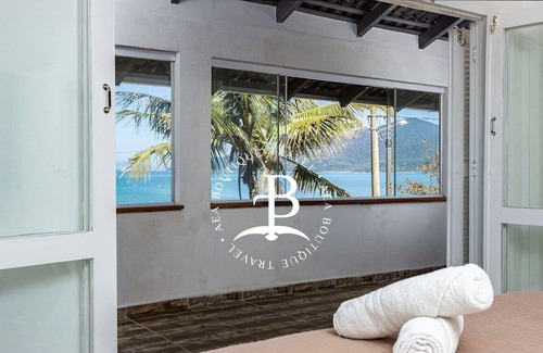 Morrinhos Villa | Casa Mare Right on the sand and 1 suite with sea view