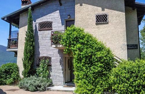 Porto Valtravaglia Apartamento | Casa Marica
