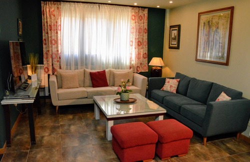 San Asensio Chalet De Esquí | MARICHELVAS, 4 habitaciones dobles todas con baño