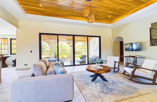 Brasilito Casa | Casa Mariposa-New Home-Near Beautiful Beaches