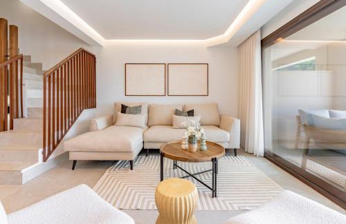 Istan Apartamento | Casa Masari - Designer townhouse with views near Puerto Banus