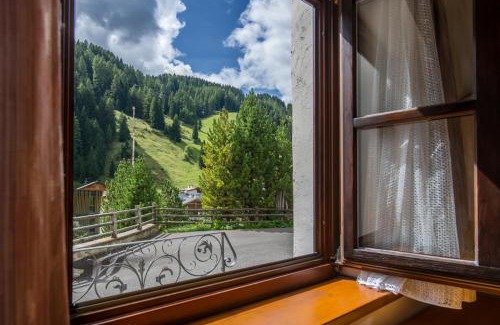 Selva di Val Gardena Apartamento | Casa Matie