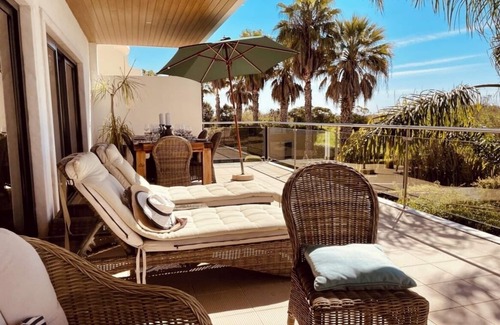 Meia Praia Villa | Casa Meia nSpectacular beach villa on Meia Praia beach in Lagos