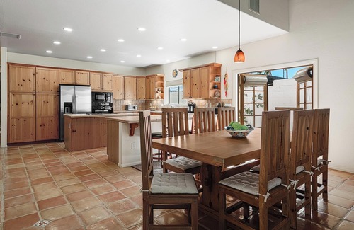 The Mesa Casa | Casa Mesa! New Listing! 3 bed/3 bath! Pool! Spa! Fireplace! Close to Downtown PS
