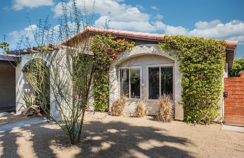 Palm Springs Casa | Casa Mesquite - Lovely Bungalow in S Palm Springs