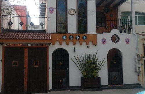 Villa de Guadalupe Casa | Casa Mexicana Patio