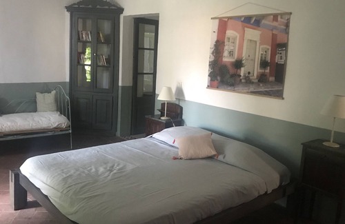 Sant Jordi Desvalls Casa | Casa Migdia: una casa grande con carácter, cerca de Girona