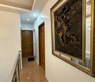 Trece Martires Casa | Casa MiKulai