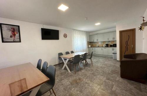 Plopul Casa | Casa Militaru