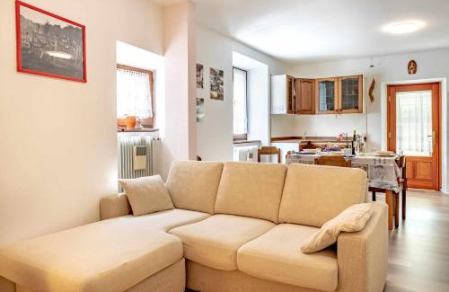 Serrada Apartamento | Casa Mincoti Piazza Terragnolo OSPITAR