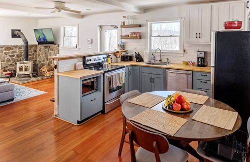 Kerhonkson Casa | Casa Minnewaska Newly Renovated 5 acres & secluded