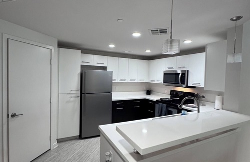 San Diego Apartamento | Casa Mira View – Spacious 1BRs with resort-style perks in Scripps corridor.