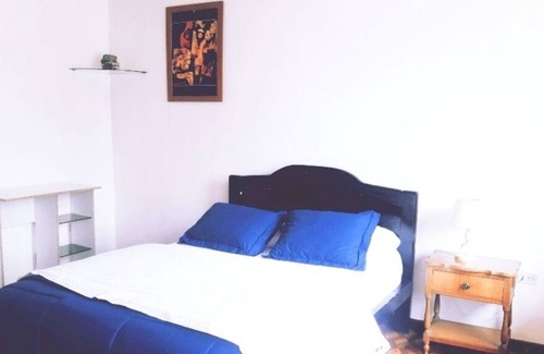 El Vecino Apartamento | Casa Miraflores ✔Familia (4) ✔ loockout✔ Quiet✔