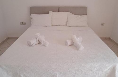 Gefira Mpania Apartamento | Casa Miranda