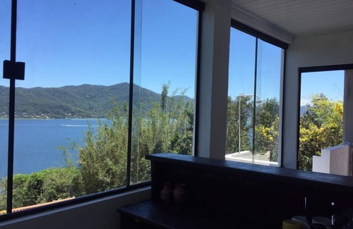 Florianopolis Casa | Casa Mirante da Lagoa, casa con una hermosa vista de la Lagoa da Conceição.