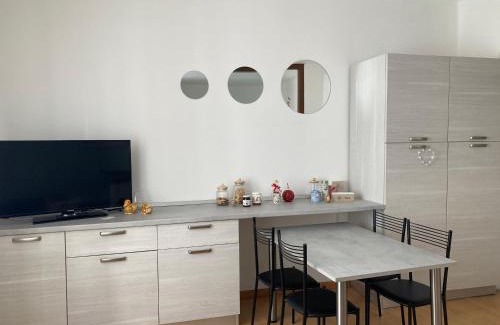 Lovere Old Town Apartamento | Casa Mirella
