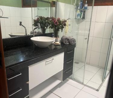 Marambaia Casa | Casa moderna com vista para floresta
