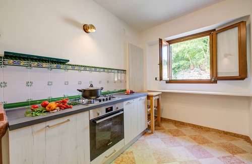 Montioni Casa | Casa Mondragon In Lazise, Lazise, Italy