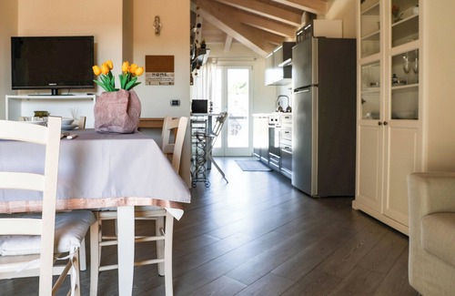 Lonato del Garda Apartamento | Casa Monia - Dos Habitaciones Piso, Capacidad 3