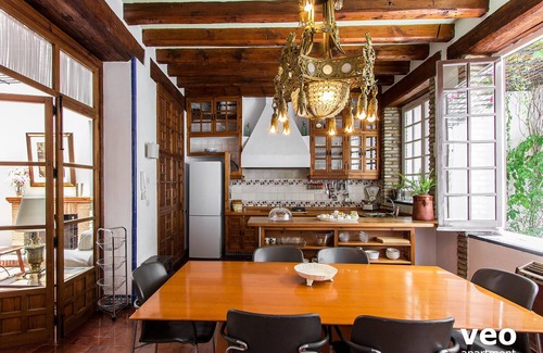 Museo Casa | Casa Monsalves. 6 dormitorios, 5 baños, patio, terraza