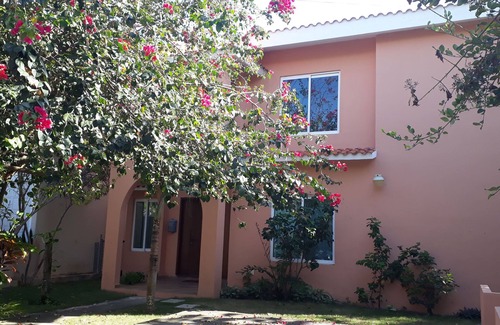 Puerto Aventuras Casa | Casa Montemayor es una hermosa casa entre Playa del Carmen y Tulum.