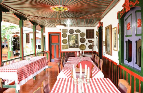 Calarca Cama Y Desayuno | Casa Museo Hacienda La Cabaña