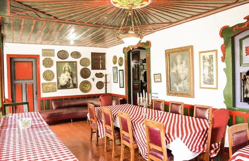 Calarca Cama Y Desayuno | Casa Museo Hacienda La Cabaña