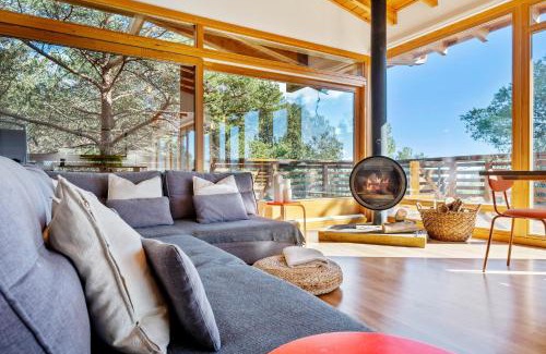 Montreal Casa | Casa nórdica en el bosque con vistas al mar