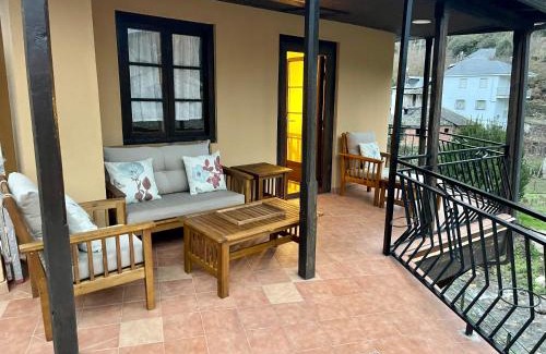Montes de Valdueza Casa | CASA NARCISA - Perfecta para familias y grupos - Valle del Silencio