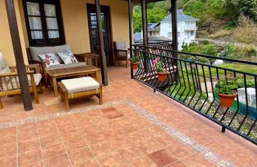 Montes de Valdueza Casa | CASA NARCISA - Perfecta para familias y grupos - Valle del Silencio