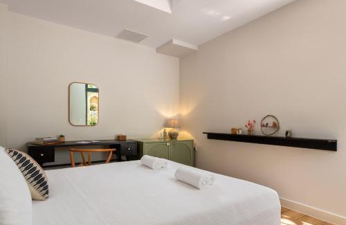 Rhodes Hotel | Casa Natura