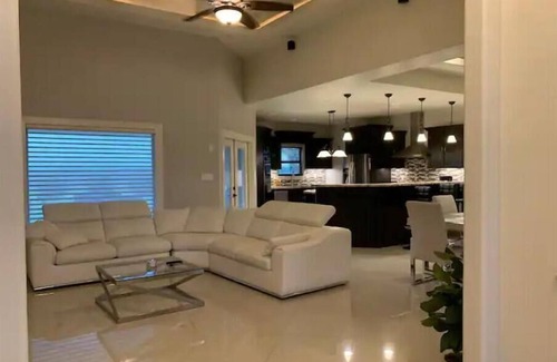 Rancho Viejo Casa | Casa Nicolás: Executive Style House in a Quiet Country Club Neighborhood.