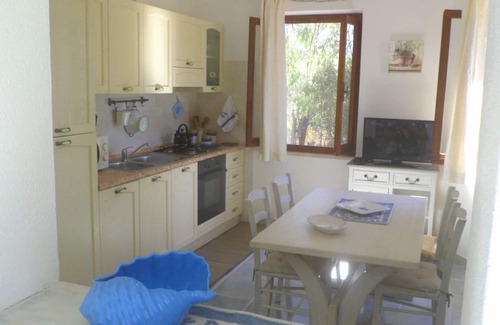 Cala Liberotto Casa | Casa Niperu en el campo a pocos metros de las playas de Cala Ginepro